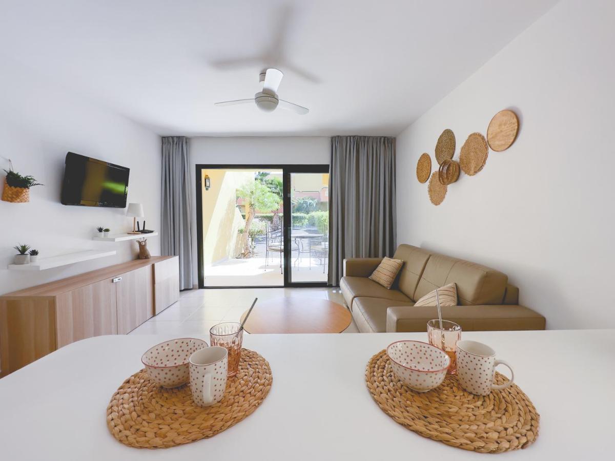 Seaside Apartment Corralejo : A Cozy Holiday Home In A Peaceful Well Located Green Complex Exterior foto