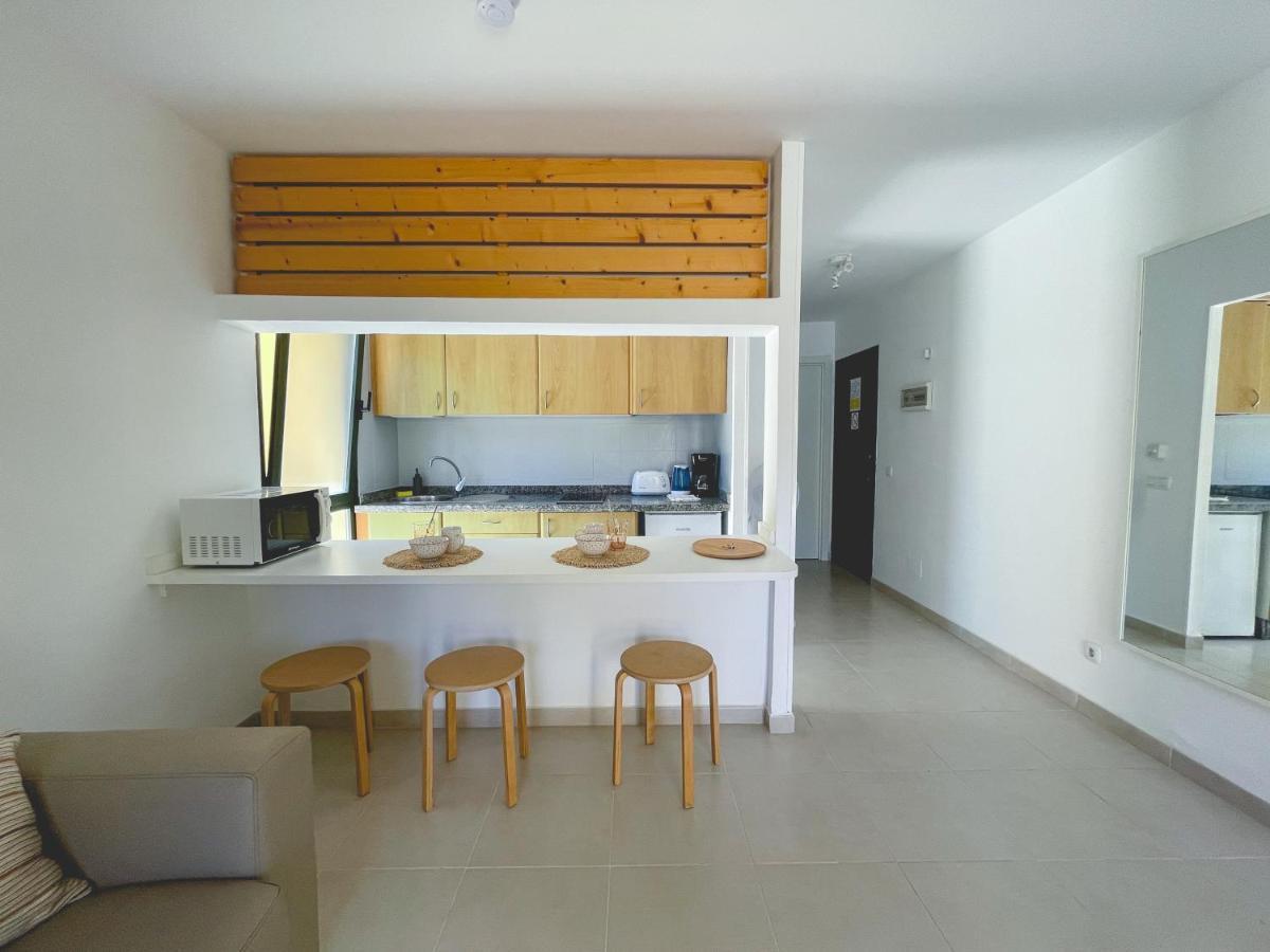 Seaside Apartment Corralejo : A Cozy Holiday Home In A Peaceful Well Located Green Complex Exterior foto